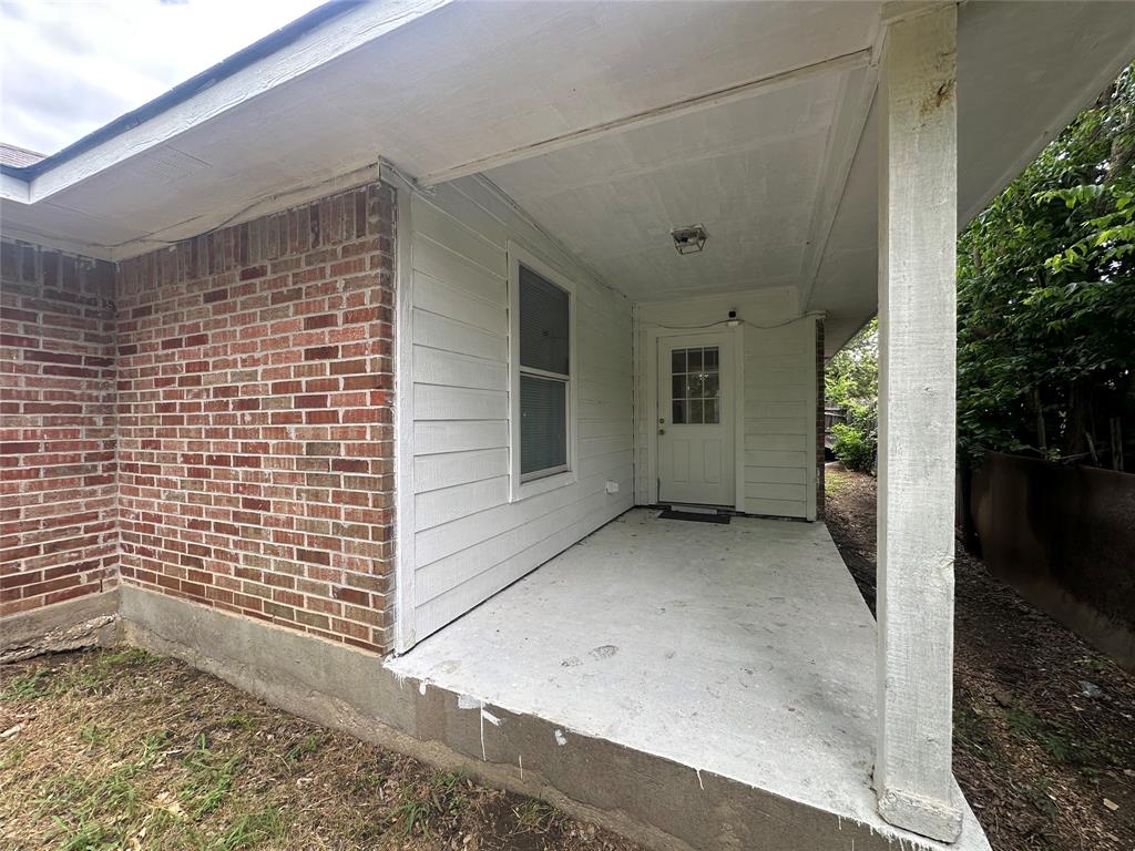 Oak Cliff Gardens - Residential Lease