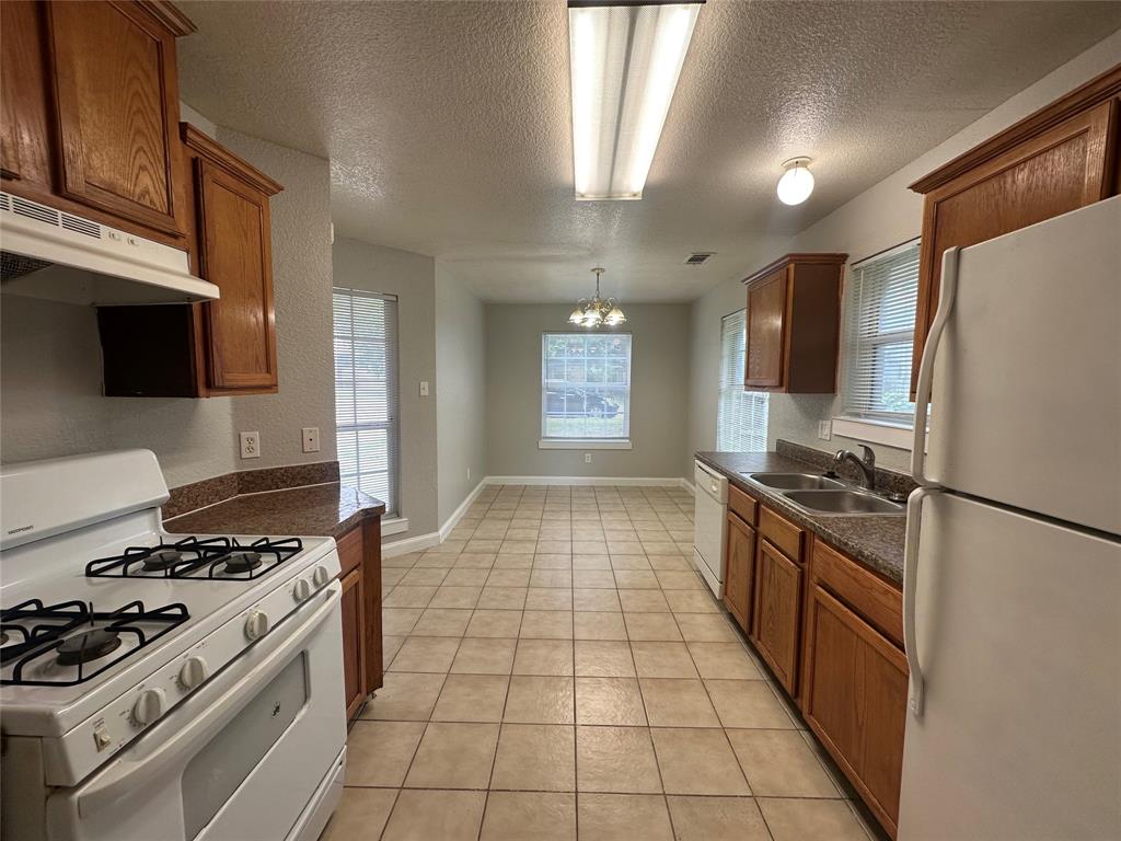 Oak Cliff Gardens - Residential Lease