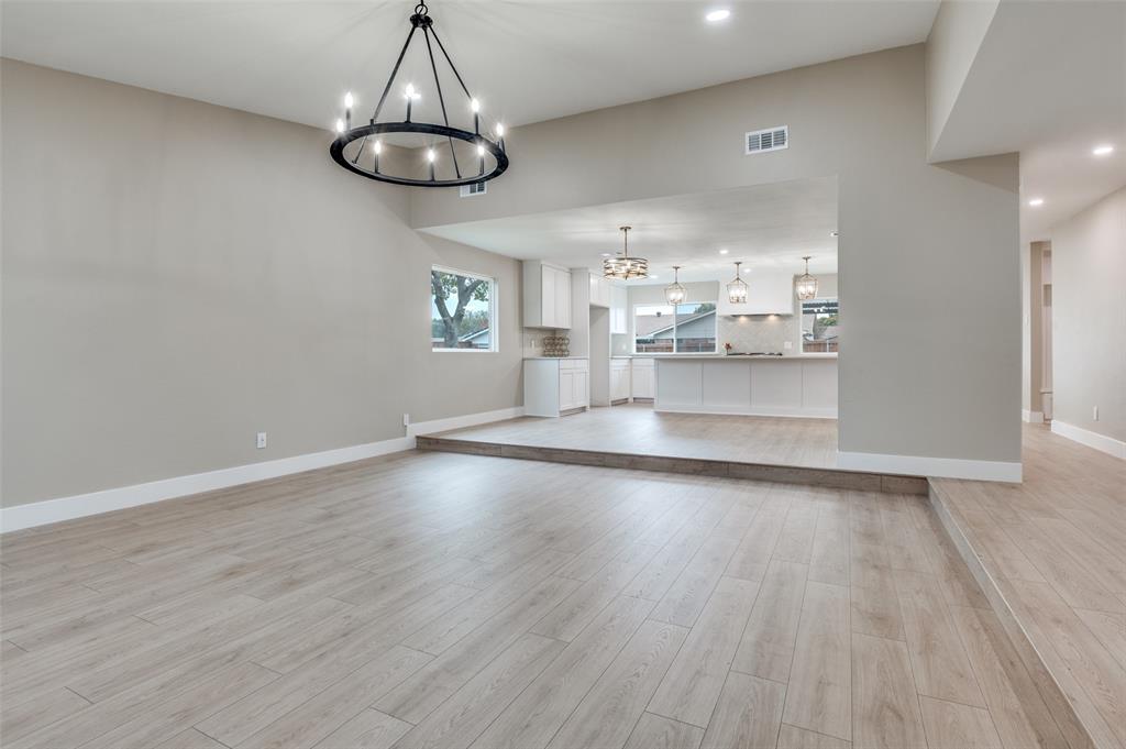 Woodlake 8 - Residential