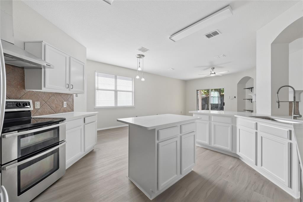5712 Eureka Bend