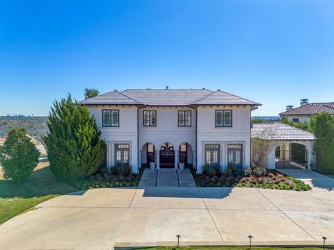 Photo of 4601 Porto Vila Court, Fort Worth, TX 76126 (MLS # 21203486)