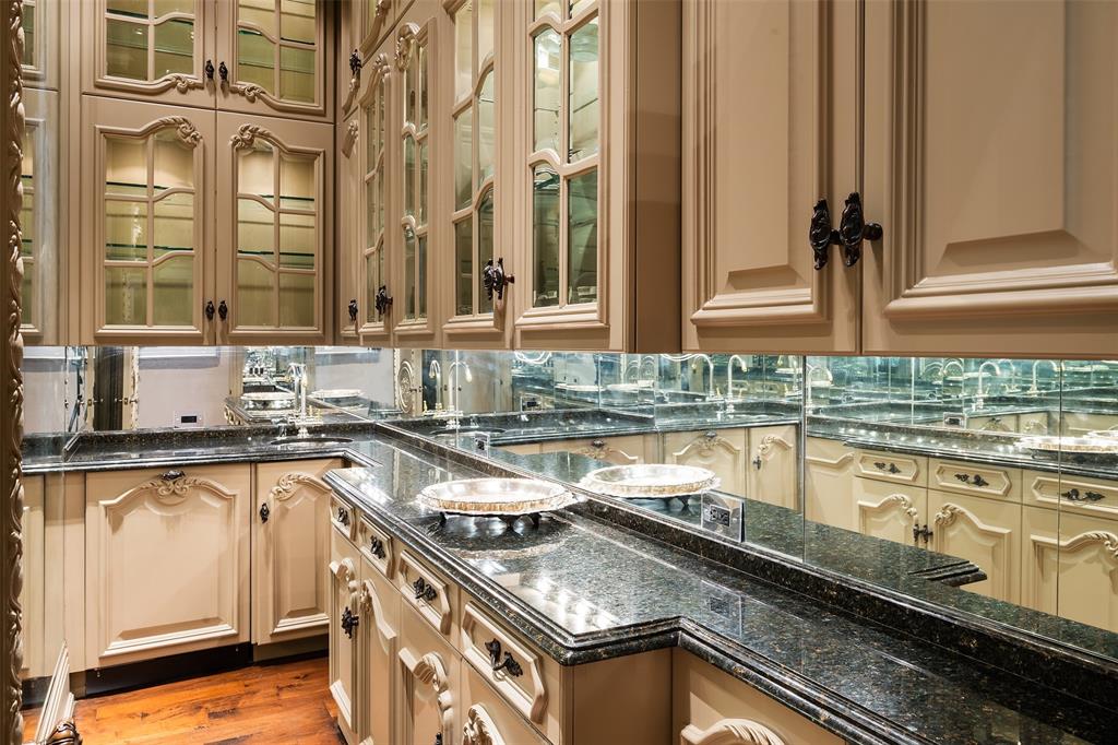 Roxbury Grove - Residential