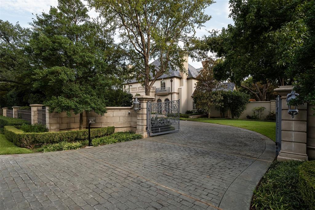 Roxbury Grove - Residential