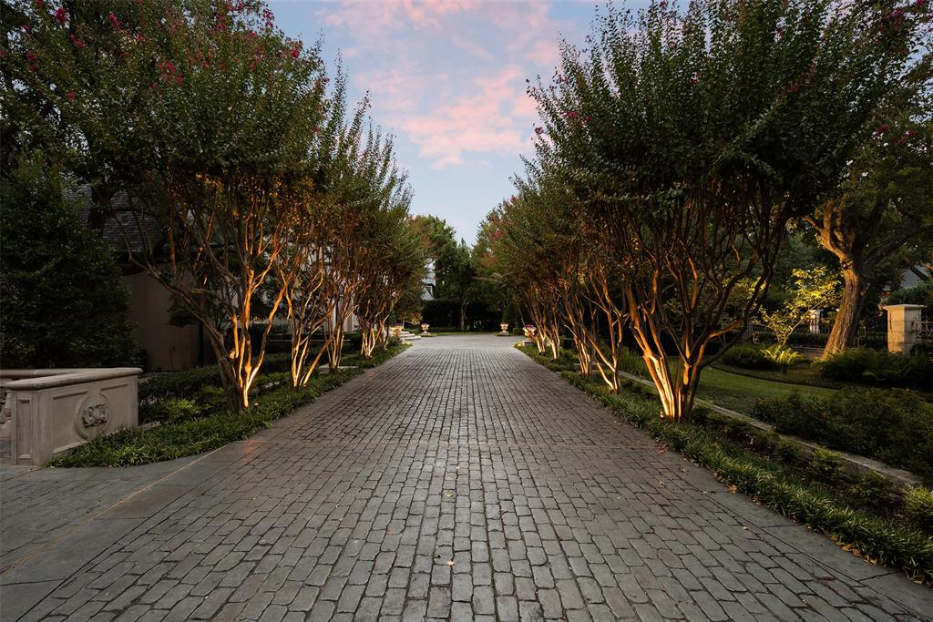 Roxbury Grove - Residential