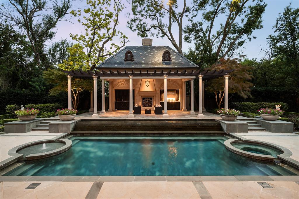 Roxbury Grove - Residential