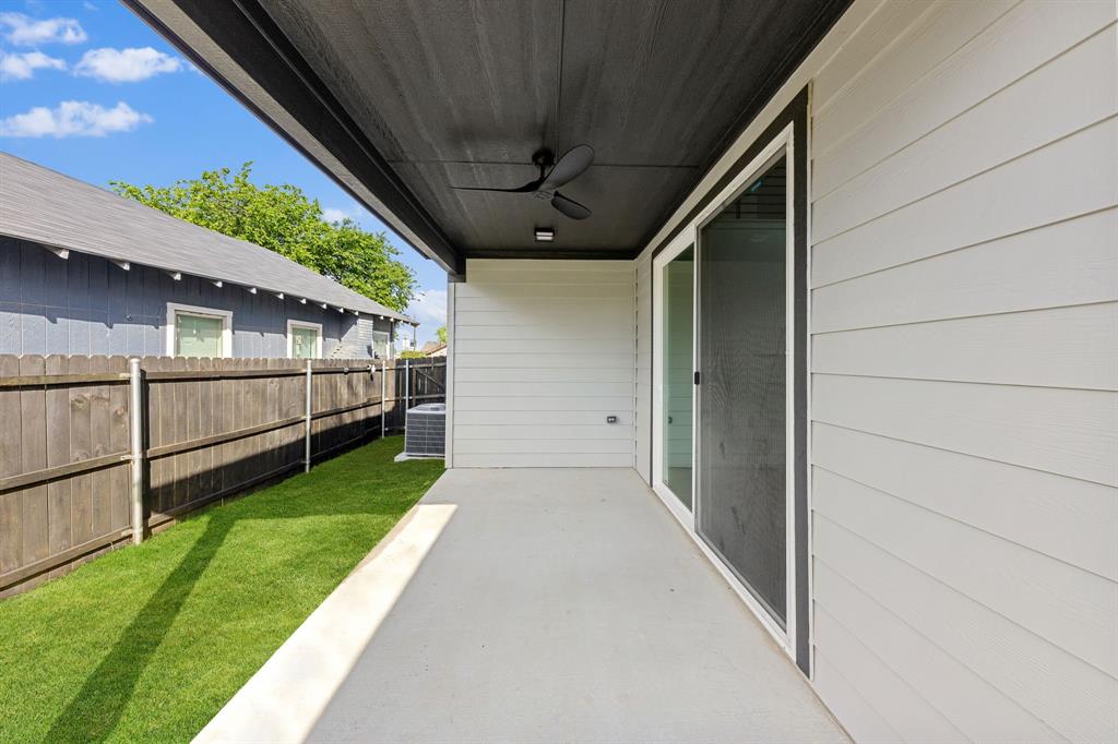 Ervay Terrace - Residential