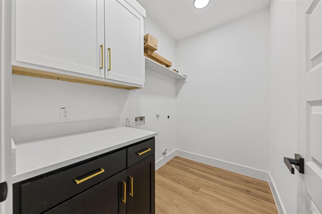 Ervay Terrace - Residential