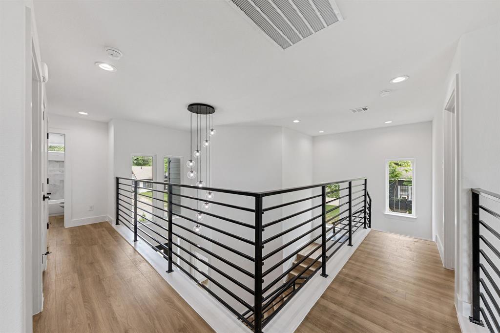 Ervay Terrace - Residential