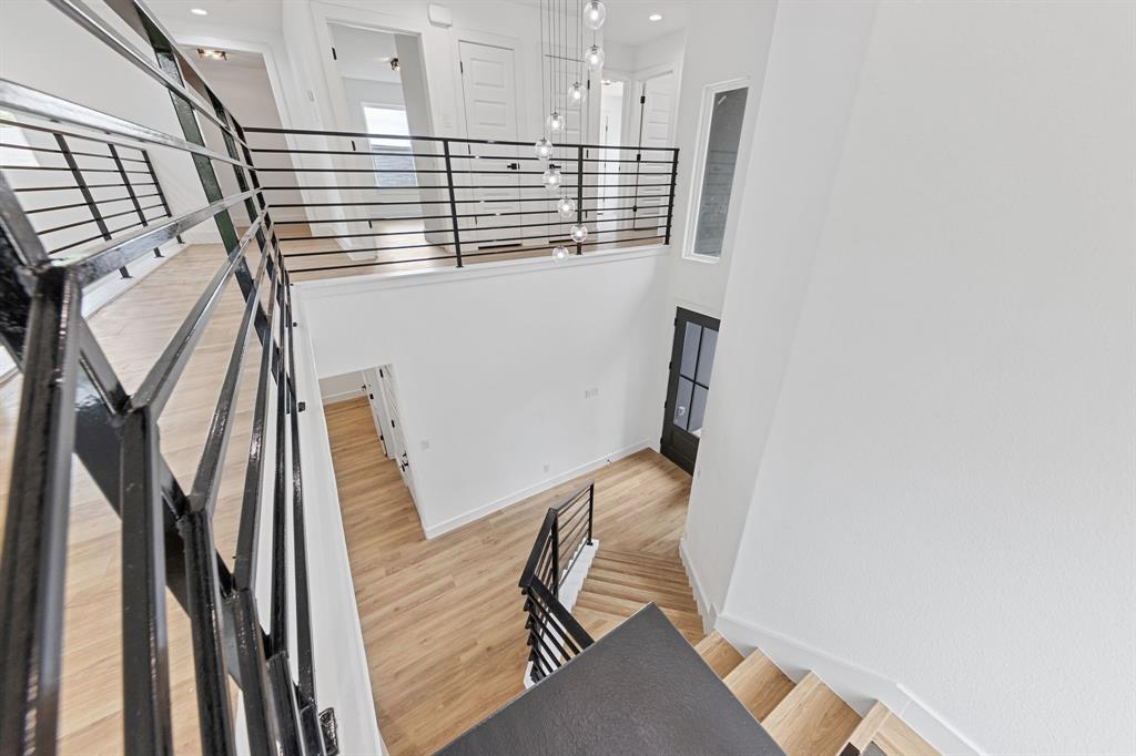 Ervay Terrace - Residential