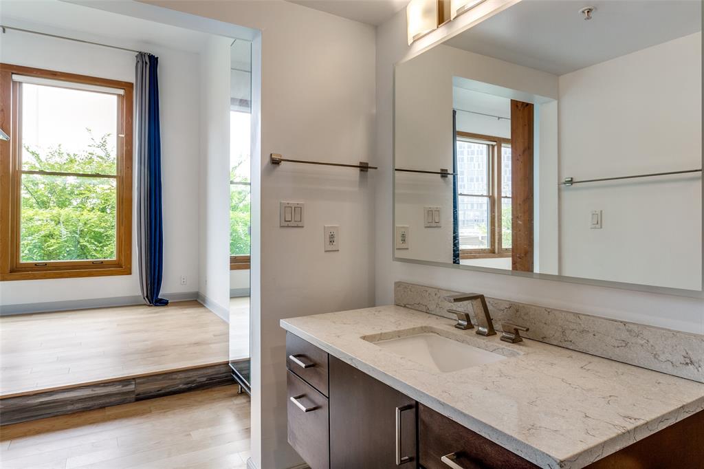 Live Oak Lofts Condo - Residential