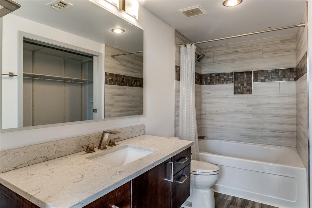 Live Oak Lofts Condo - Residential