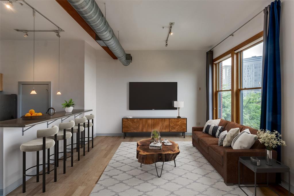 Live Oak Lofts Condo - Residential