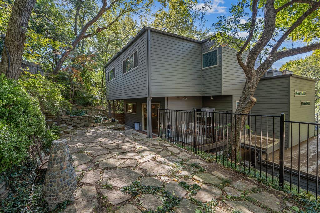 Mc Carthy Condo - Residential