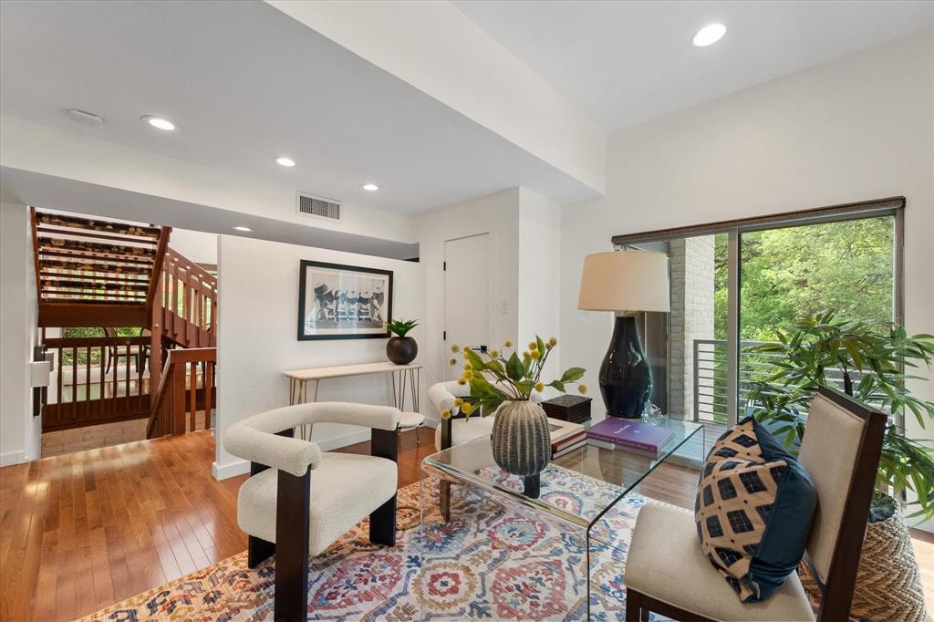 Mc Carthy Condo - Residential