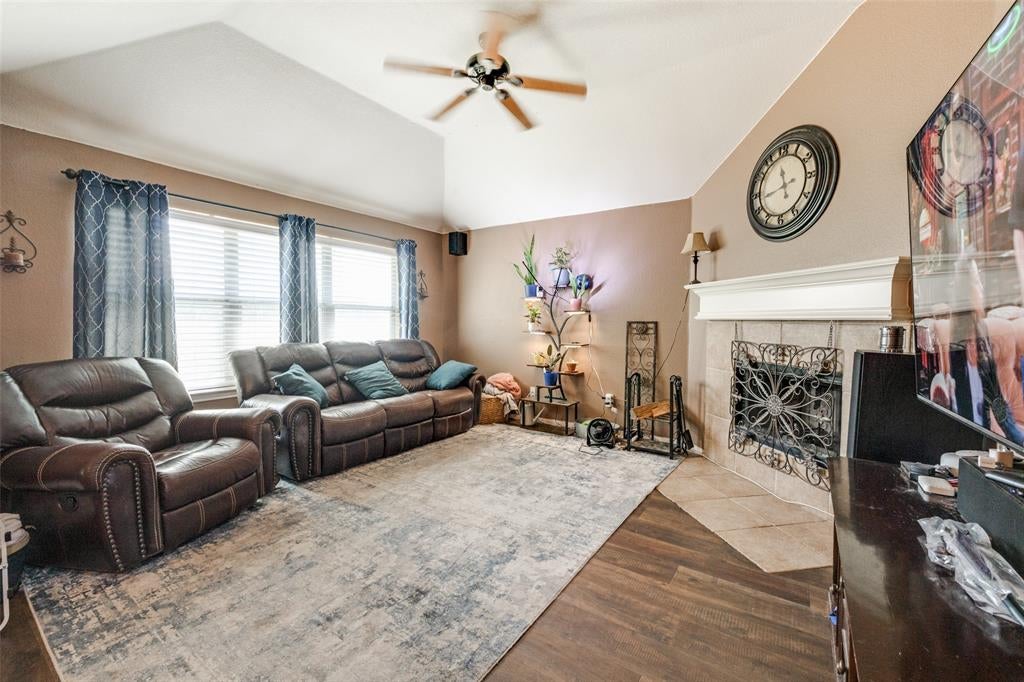5908 Pacers Lane