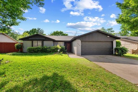 708 Del Mar Lane Arlington TX 76012