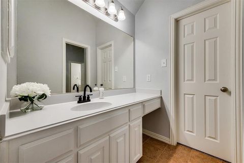 Tiny photo for 3027 Pamplona, Grand Prairie, TX 75054 (MLS # 21100752)