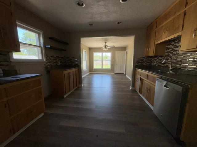513 W Inwood Drive