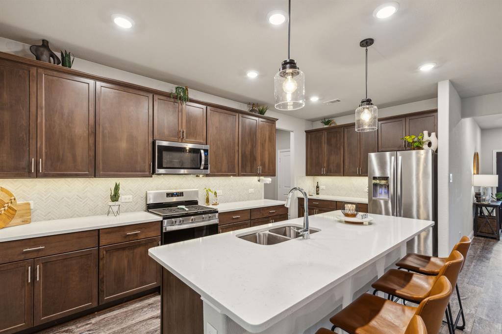 2129 Gill Star Drive
