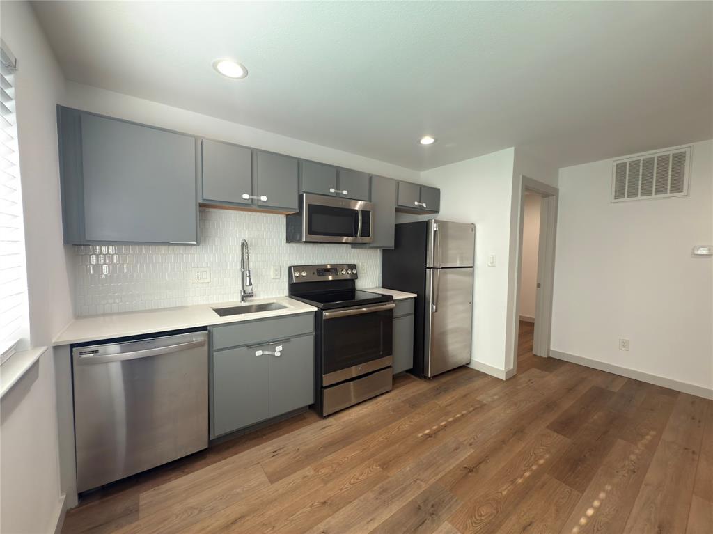 Alexander Park - Residential Lease