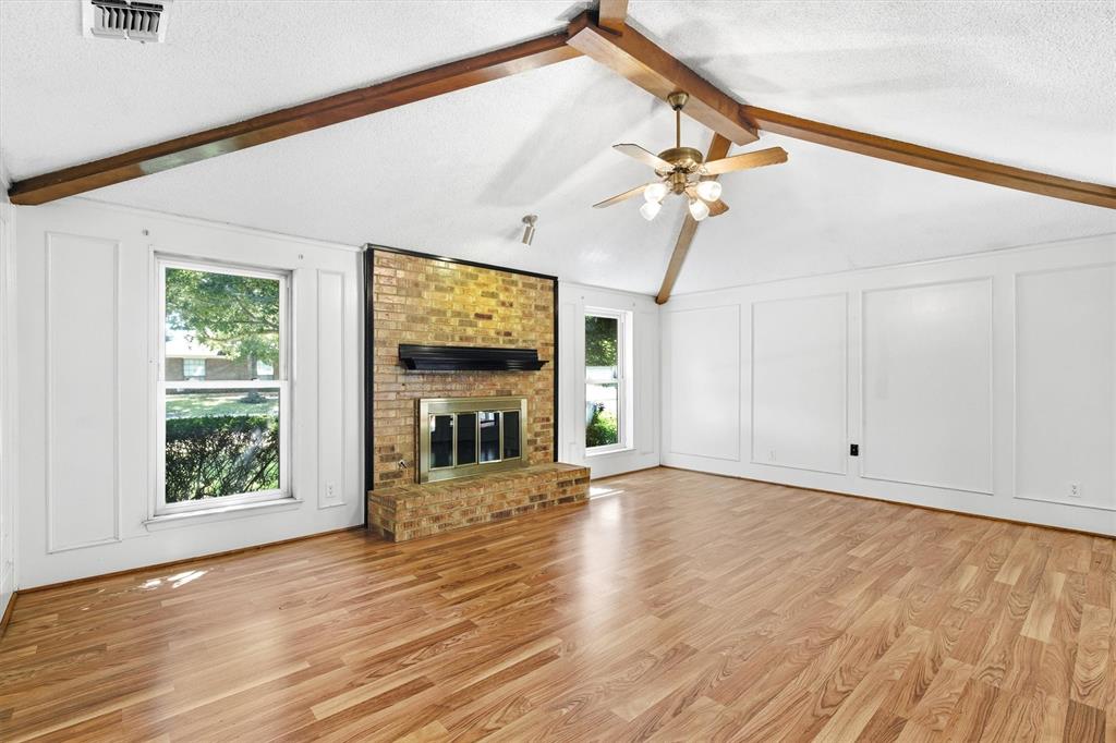 4005 Tracey Trail