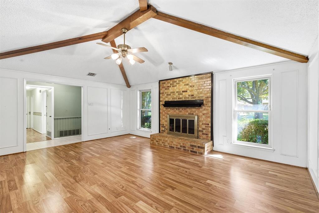 4005 Tracey Trail