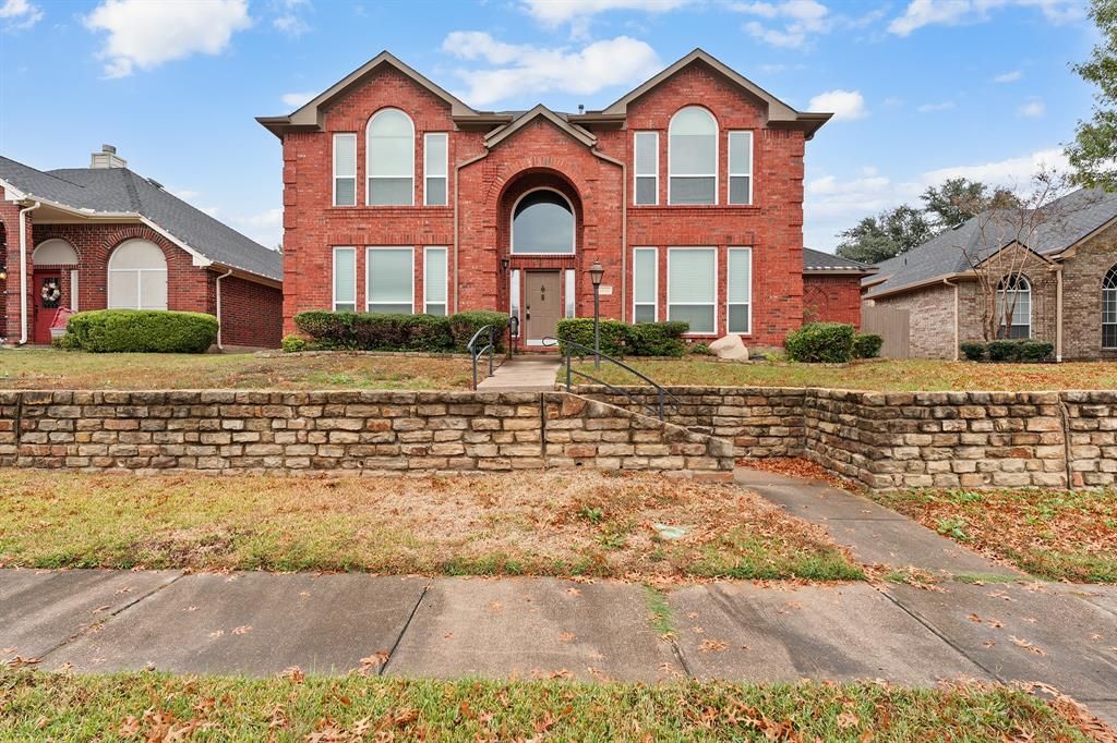 Photo of 1226 Rivercrest Drive, Mesquite, TX 75181 (MLS # 21112811)