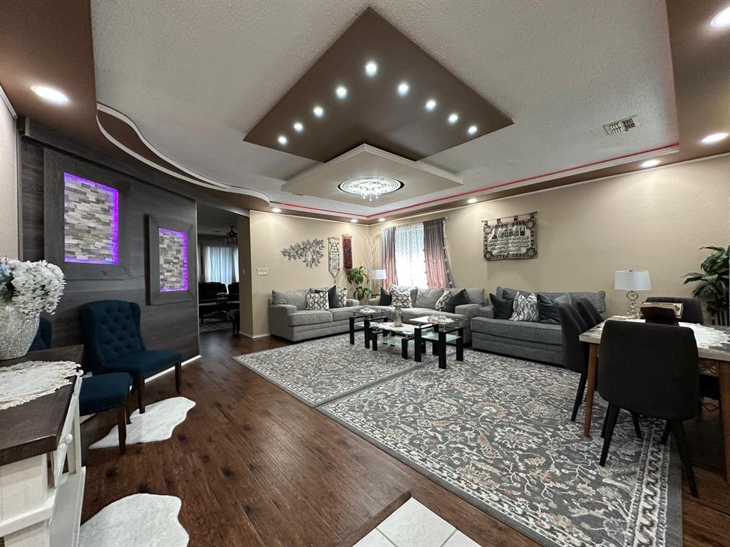 809 Pryor Drive