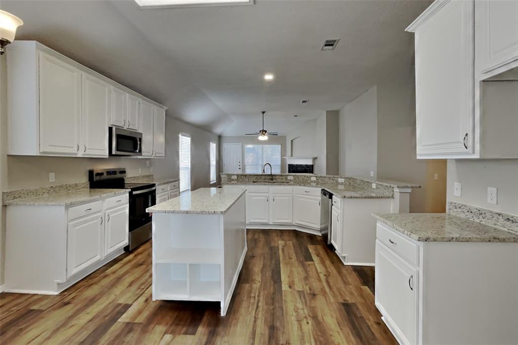 Lakewood Ph Mt Valley 01 Country - Residential Lease