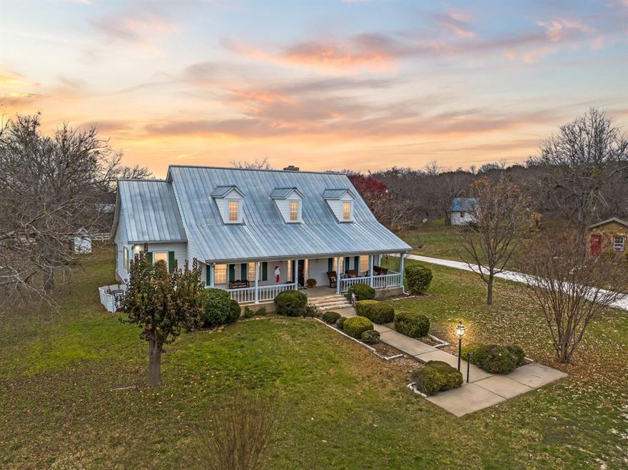 152 ac. outside of Gatesville, TX, with approx. 3,275 ft of Cowhouse Creek frontage boasts a 4-bed, 4 bath Country Style home with a rock fence leading up to it. 1st floor contains a living room with vaulted ceilings, fireplace, master bedroom, 1 bedroom that is currently being used as an office, 3 bathrooms, dining room, & kitchen with small breakfast nook. The master bedroom is straight off the living room, master bath has double vanities, garden tub, large walk-in closet with built ins, Kitchen has electric appliances, quartz countertops & central island. 2nd floor you have 2 bedrooms, bathroom, walk-in attic & game room-den. Large back porch with great views. Two 1-bedroom guest cabins located right off main home. Second house on property that is 1 bed, 1 bath with living room, kitchen, & front porch. 2 large barns on property. Approx. 75 ac. of coastal divided into 4 pastures. Good tree cover, rolling terrain, 2 water wells & water for the house is provided by Multi County Water.