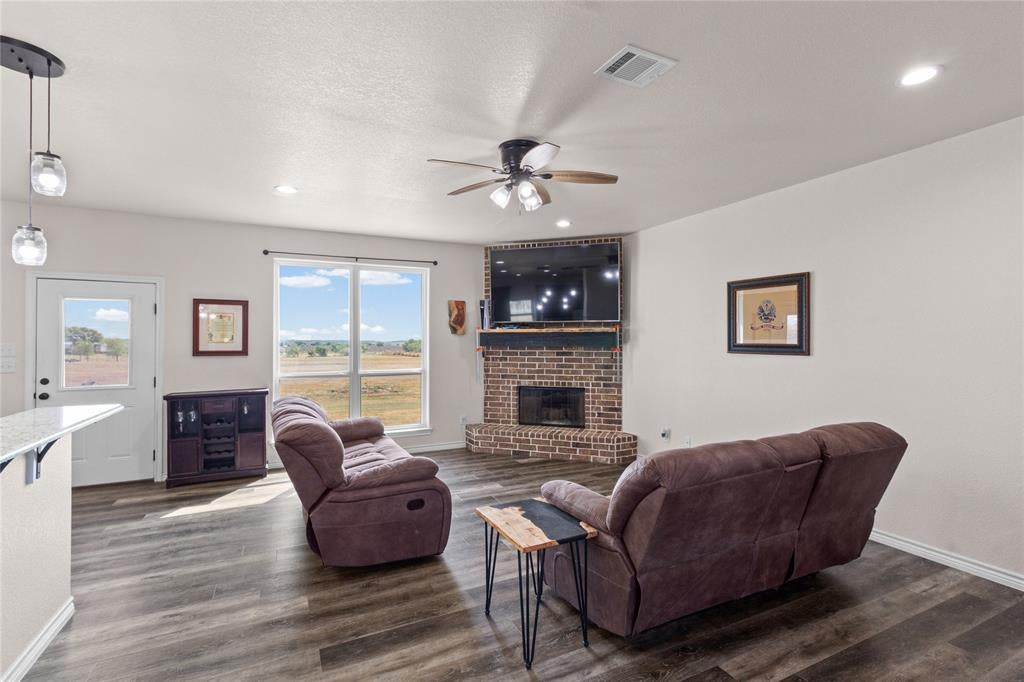 5720 County Road 1017
