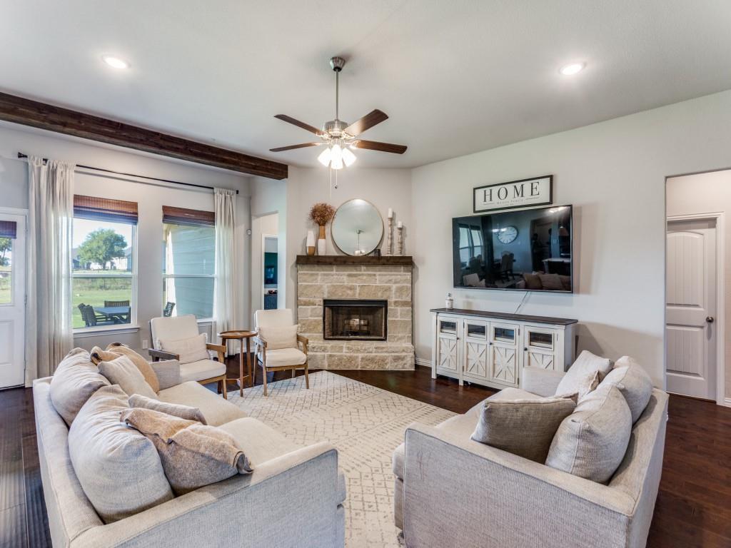 7033 County Road 913
