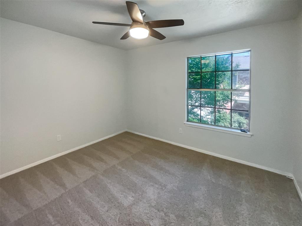 1985 Shorewood Drive