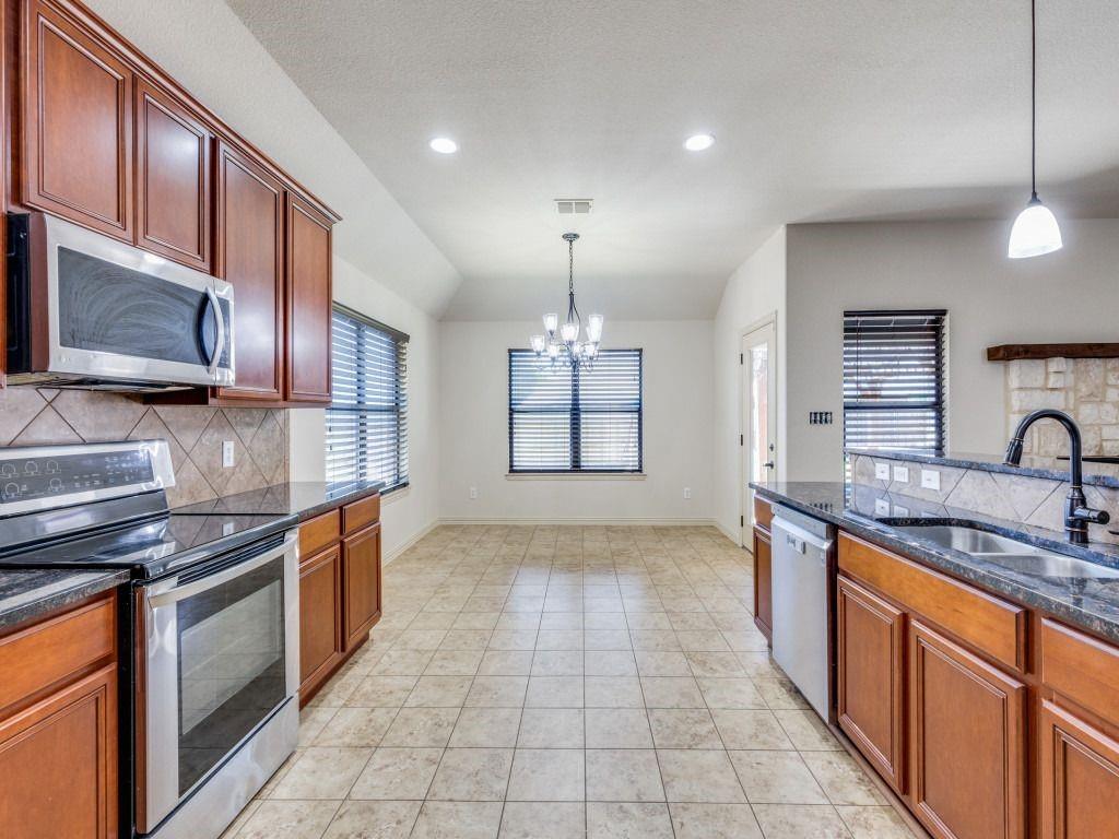 Mountain Valley Lake Tr - Residential Lease