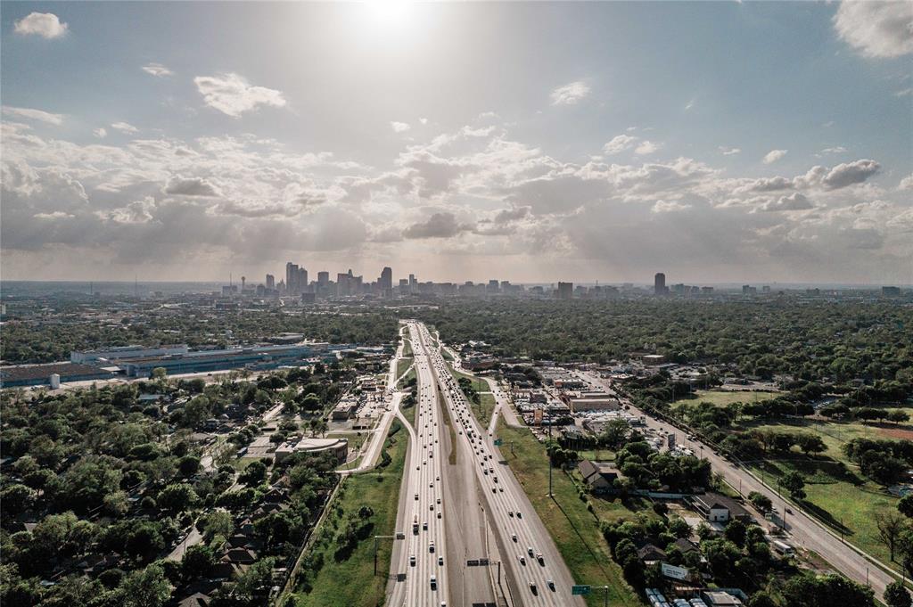 3231 Fairview Avenue