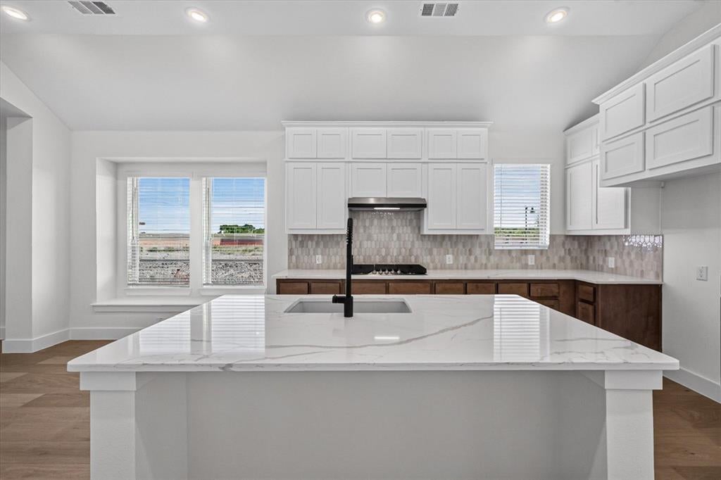 1816 Atchafalaya Way