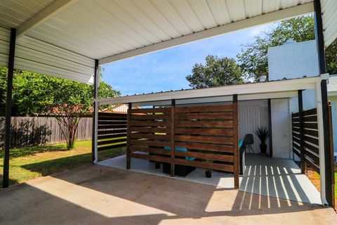 A home in Granbury