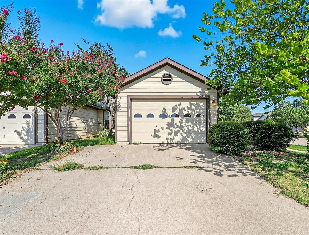 5200 Mountain Spring Trail