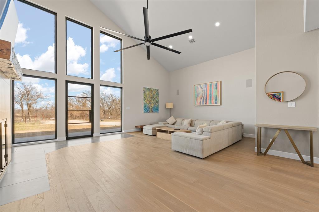 6427 County Road 1126b