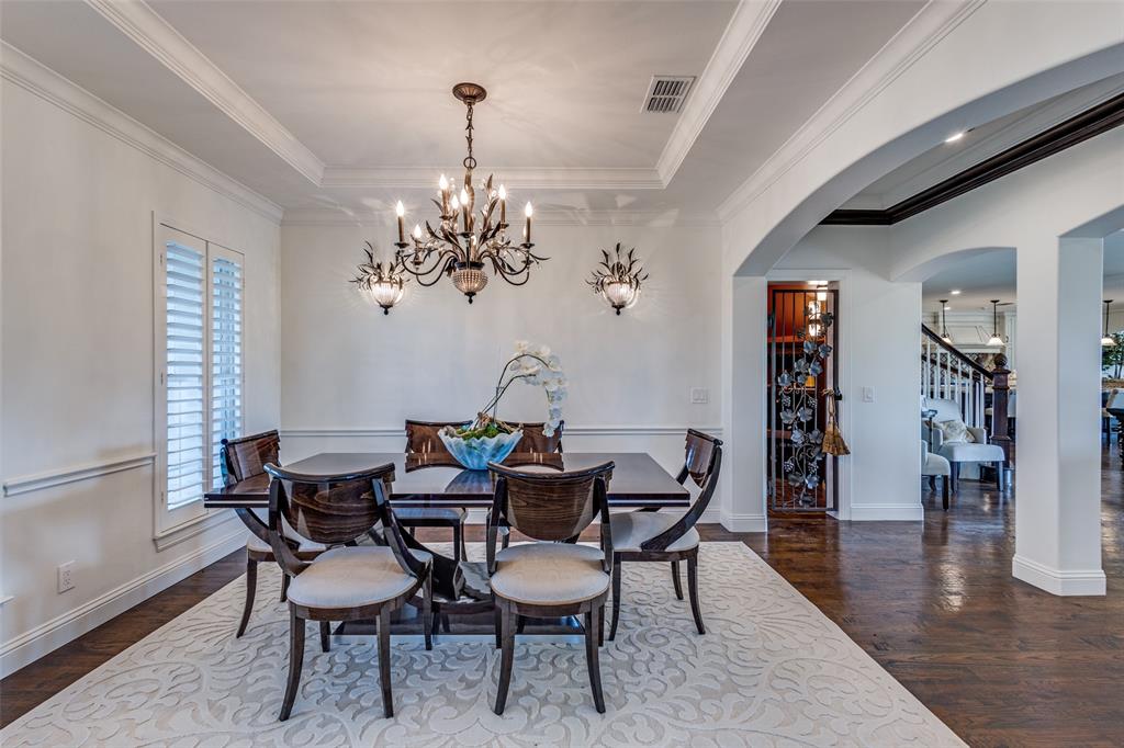 6100 Old Clarksville Road