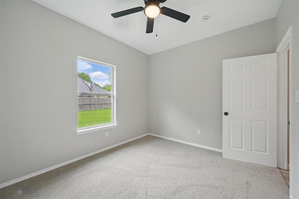 Shady Shores, Texas 76208, United States, 4 Bedrooms Bedrooms, ,2 BathroomsBathrooms,Residential,Pending,119920