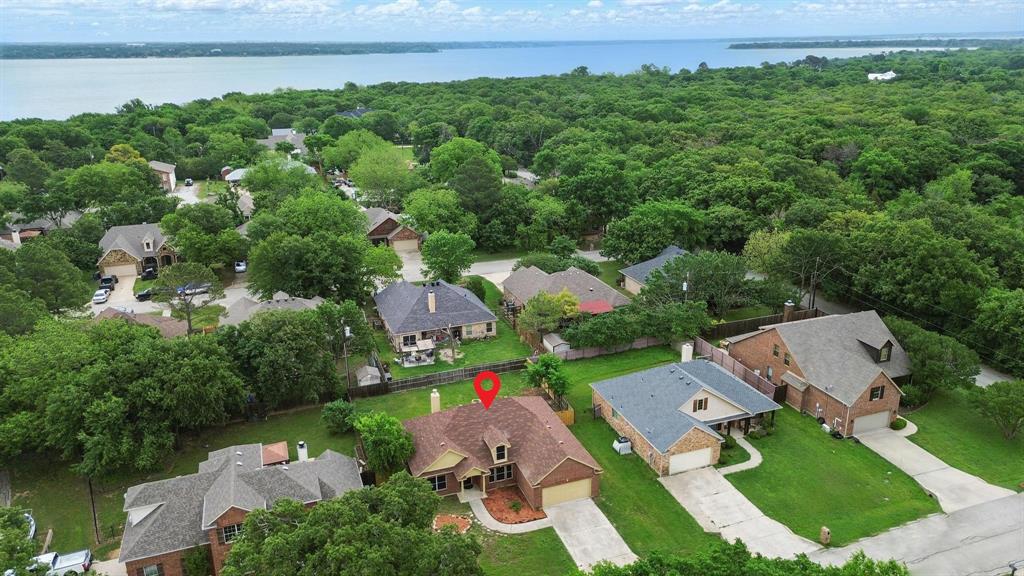 Shady Shores, Texas 76208, United States, 4 Bedrooms Bedrooms, ,2 BathroomsBathrooms,Residential,Pending,119920
