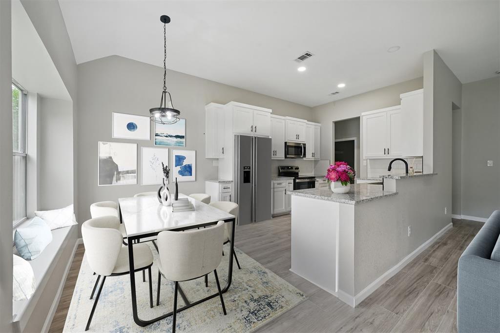 Shady Shores, Texas 76208, United States, 4 Bedrooms Bedrooms, ,2 BathroomsBathrooms,Residential,Pending,119920