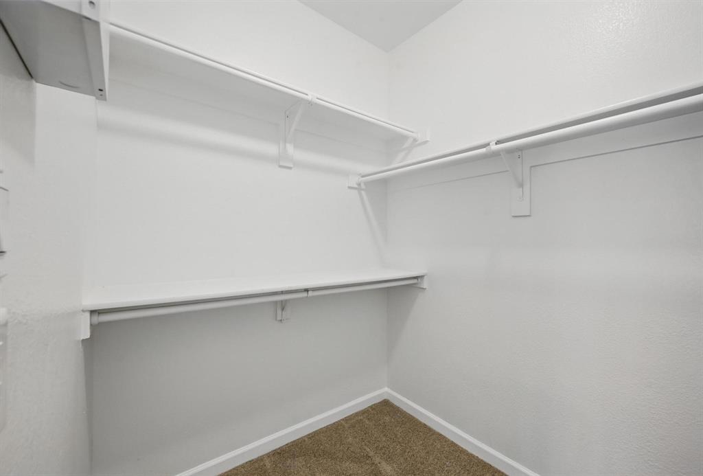 Shady Shores, Texas 76208, United States, 4 Bedrooms Bedrooms, ,2 BathroomsBathrooms,Residential,Pending,119920