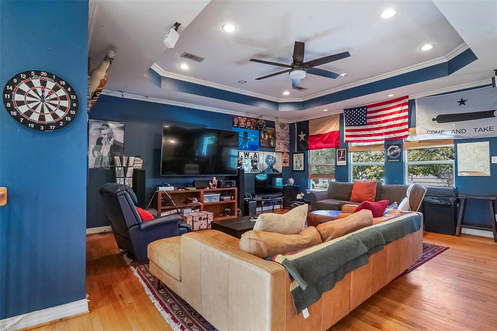 Wilshire Summit - Residential