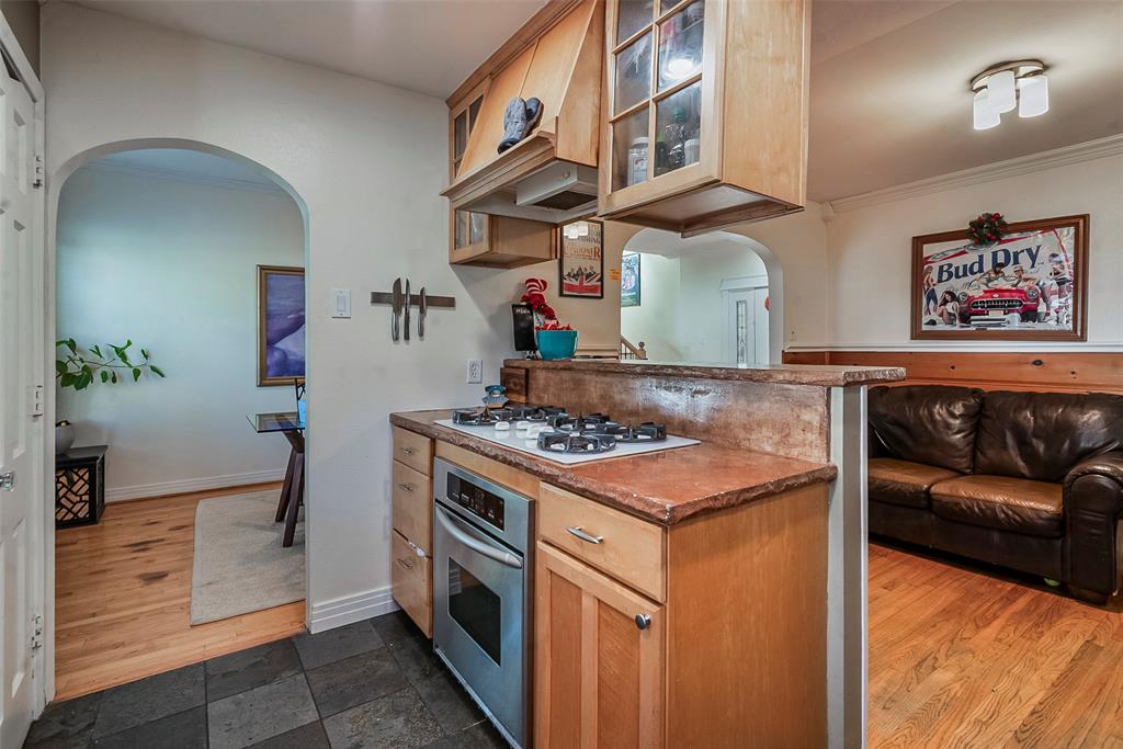 Wilshire Summit - Residential