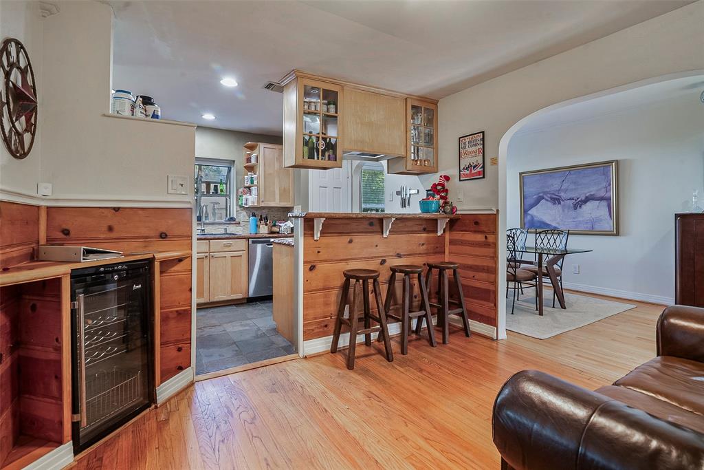 Wilshire Summit - Residential