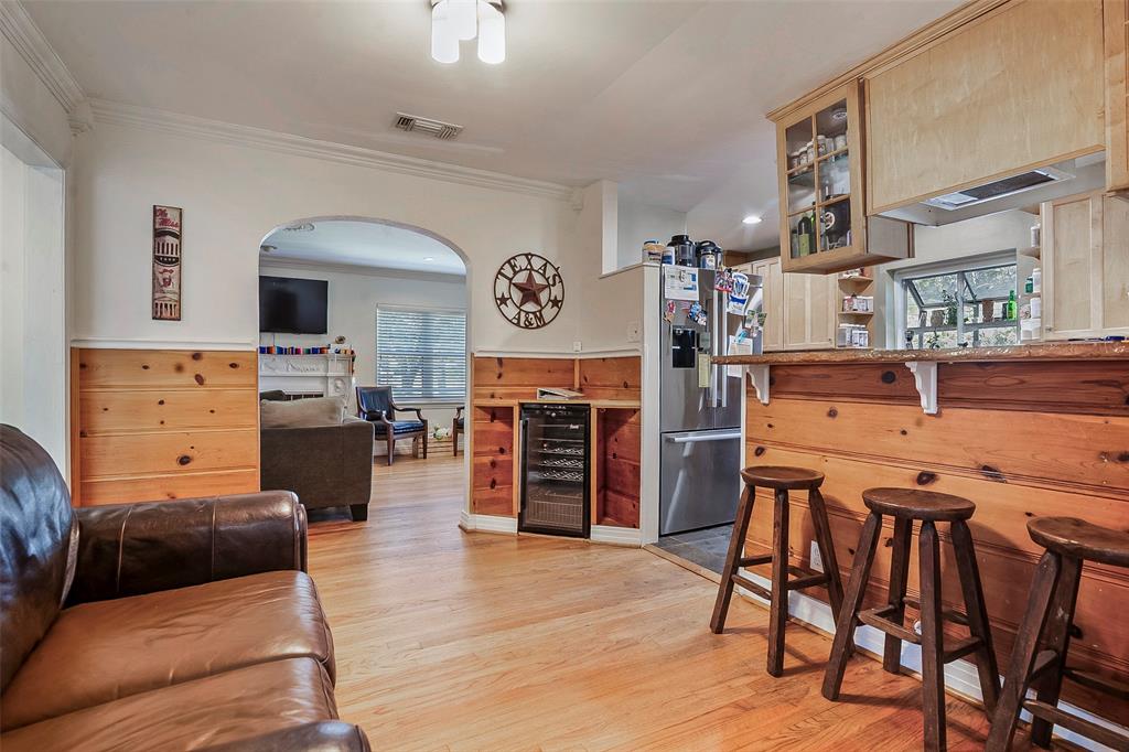 Wilshire Summit - Residential