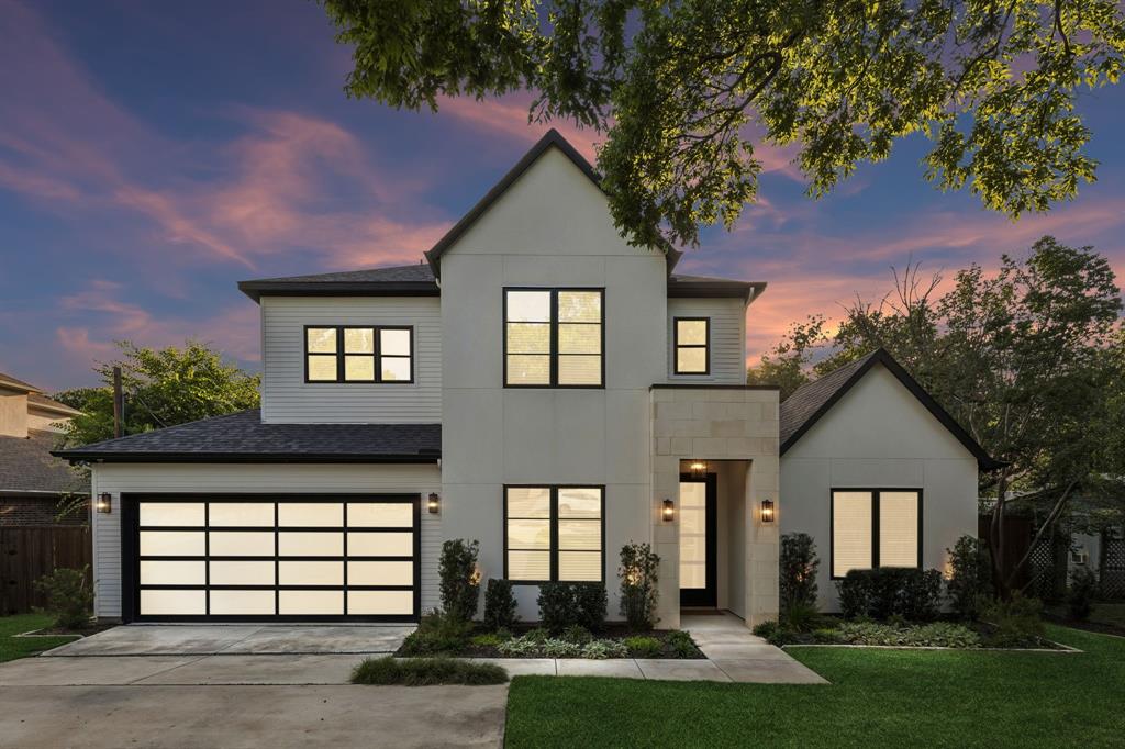 1218 Woodsey Court