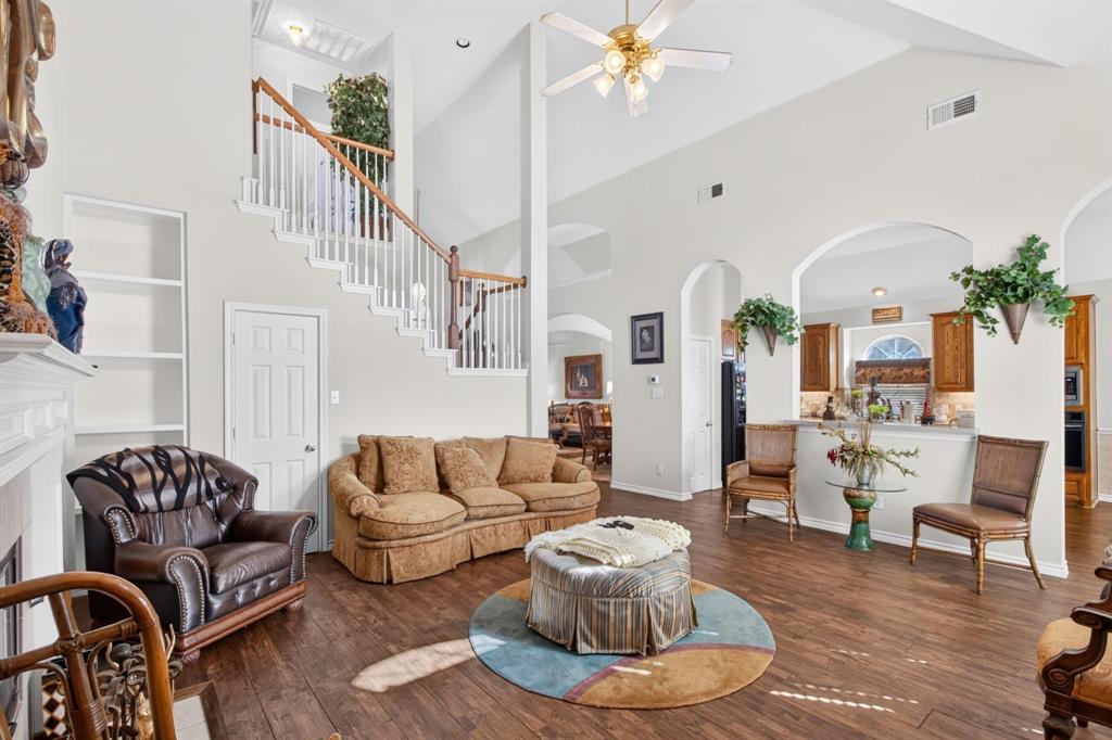 10657 Coach House Lane